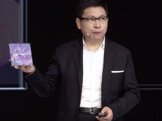 小米、OPPO、VIVO、联想都推出了折叠屏，虽然与直屏相比，销量完全不是一个级另的，但其实销量还是比较可观的。